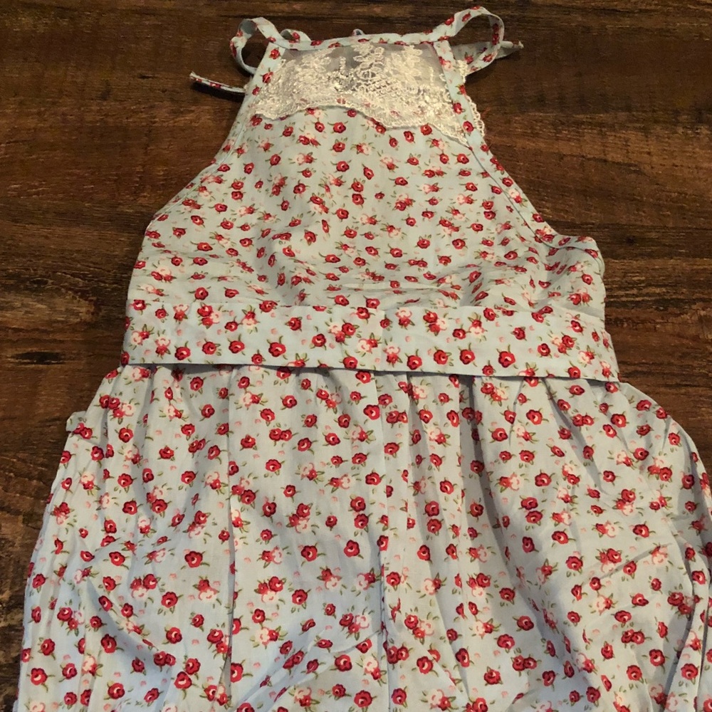 NWOT Bailey’s Blossom romper (fits2t)